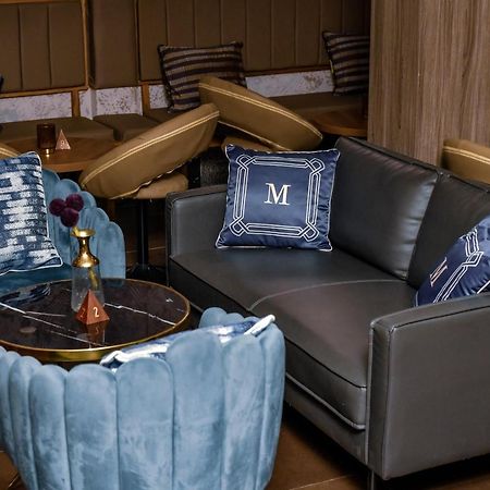 Hotel M'Rode 로메 외부 사진