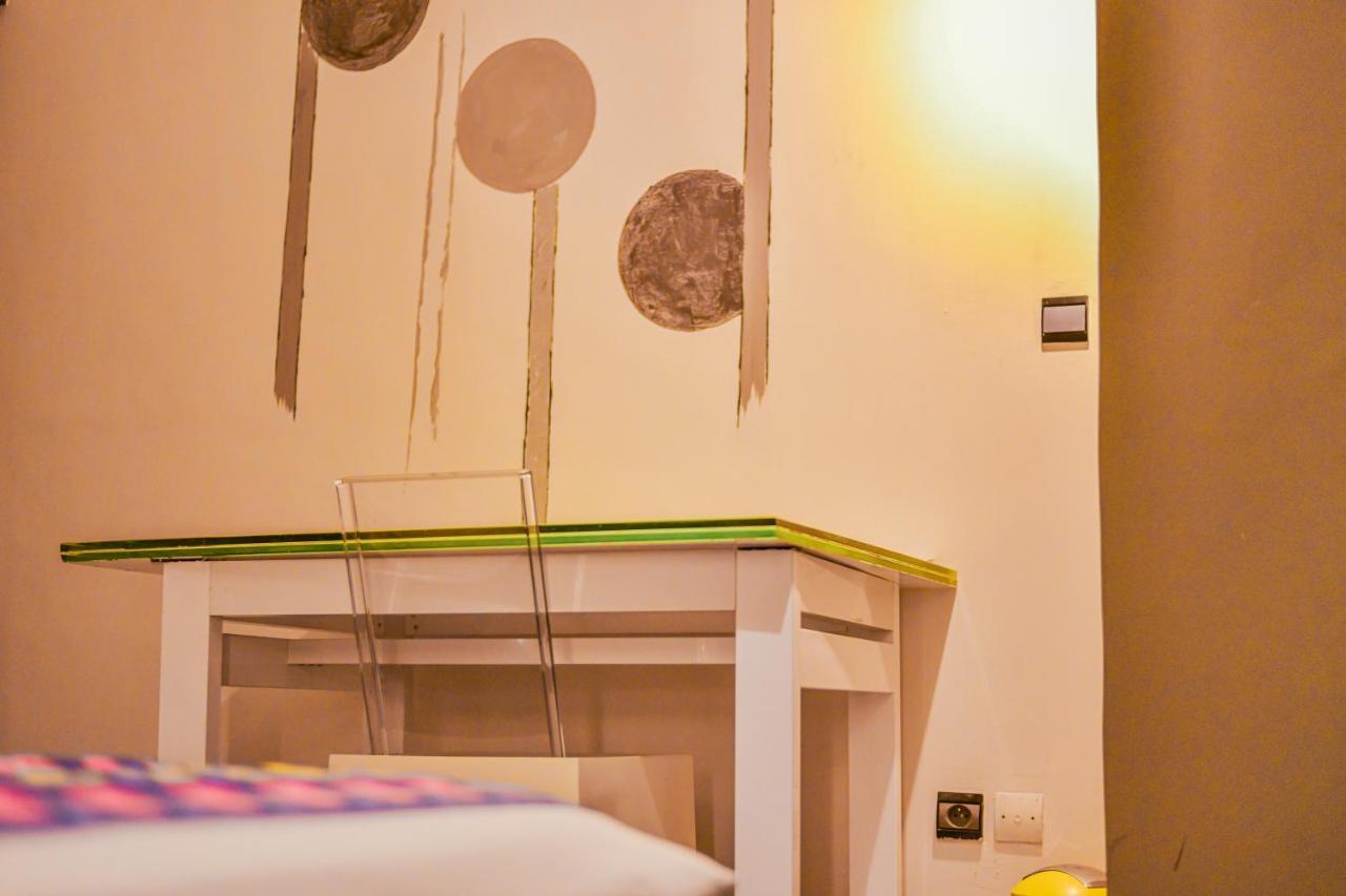 Hotel M'Rode 로메 외부 사진