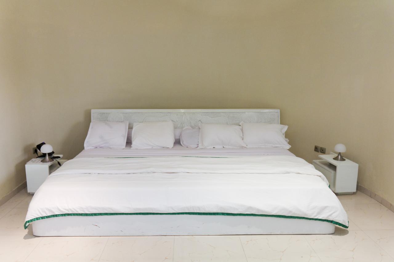 Hotel M'Rode 로메 외부 사진
